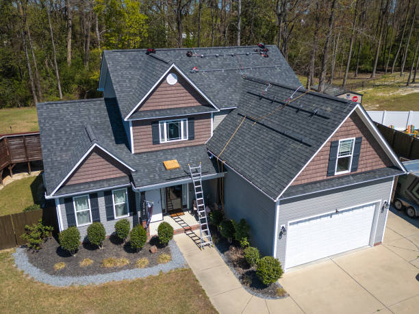 Best Emergency Roof Repair  in Newport East, RI